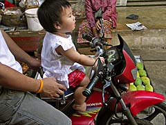 Motorbike child seat (Market in Hua Hin)
